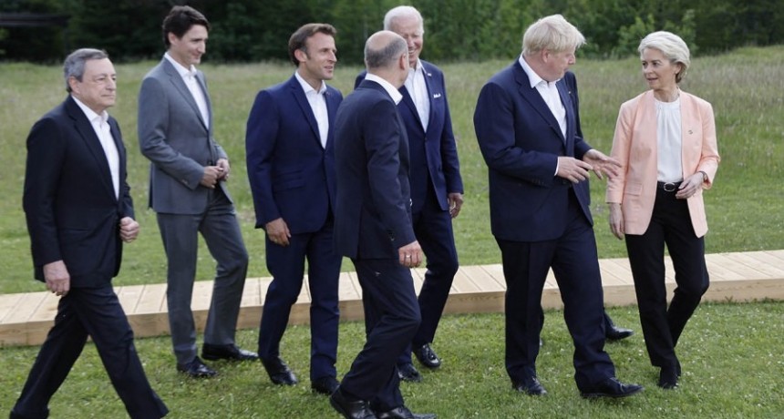  El G7 abre la cumbre sobre Ucrania en busca de unidad frente a Rusia 