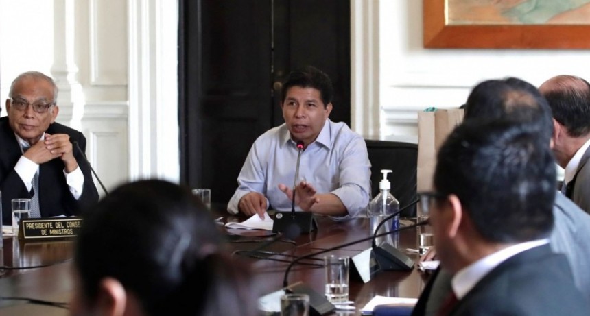  El Gobierno de Castillo decret&oacute; el estado de emergencia en las rutas 
