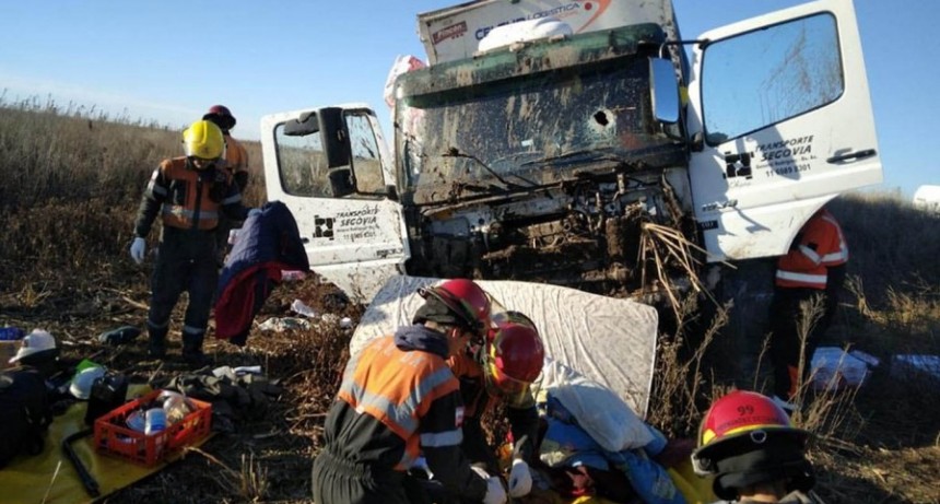  Tres detenidos por la muerte de camionero agredido a pedradas en un piquete por falta de gasoil 
