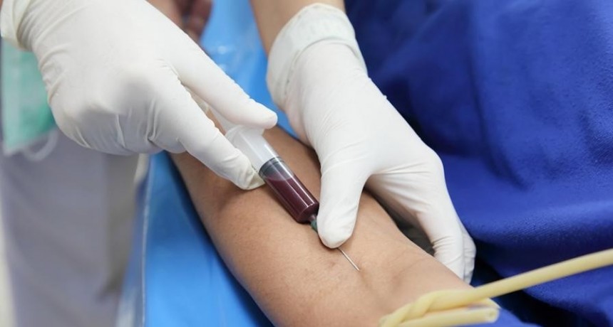  Estudio británico sugiere que un análisis de sangre podría acelerar diagnóstico del cáncer 