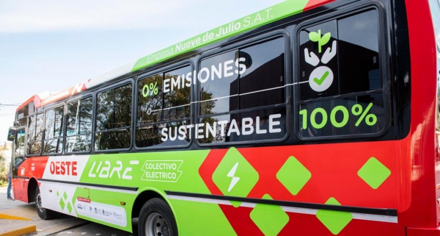  Presentaron en La Plata el primer ómnibus a propulsión eléctrica con baterías de litio del país 