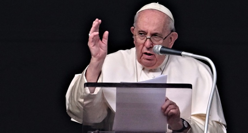  El Vaticano puso en órbita un satélite con un memorable discurso de Francisco 