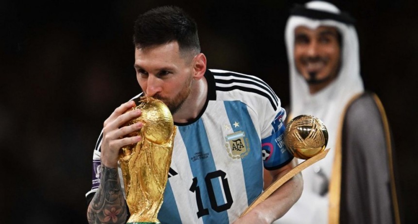  Messi llegó a Rosario con Di María y Otamendi 