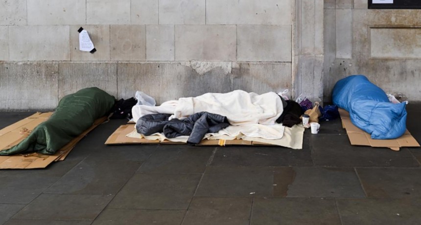  Londres: la cantidad de personas que duermen en la calle subió 21% en un año 