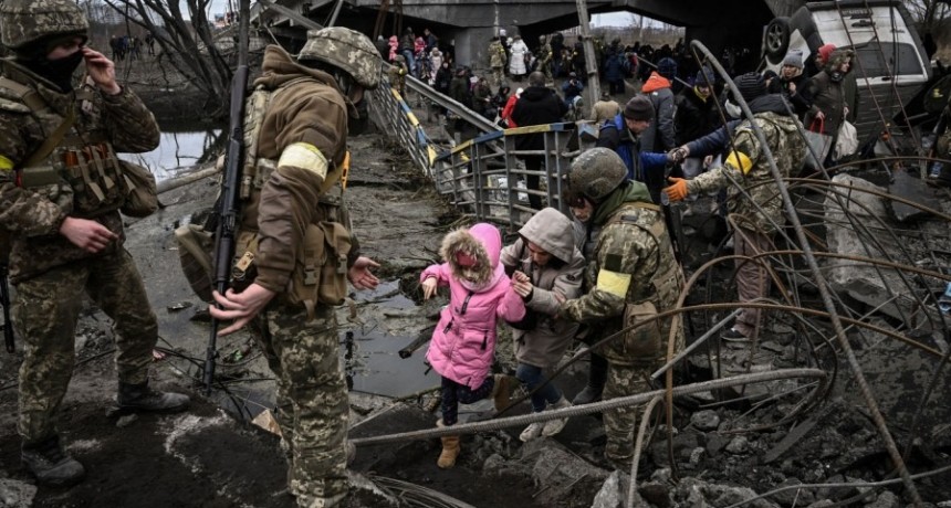  Rusia profundiza los bombardeos en el este de Ucrania y avanza en la conquista del Donbass 