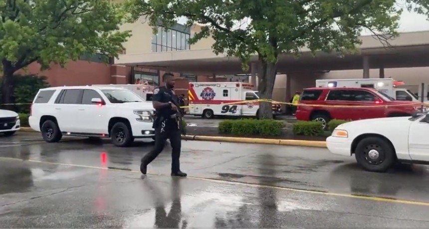  Al menos tres muertos en un tiroteo en Indiana 