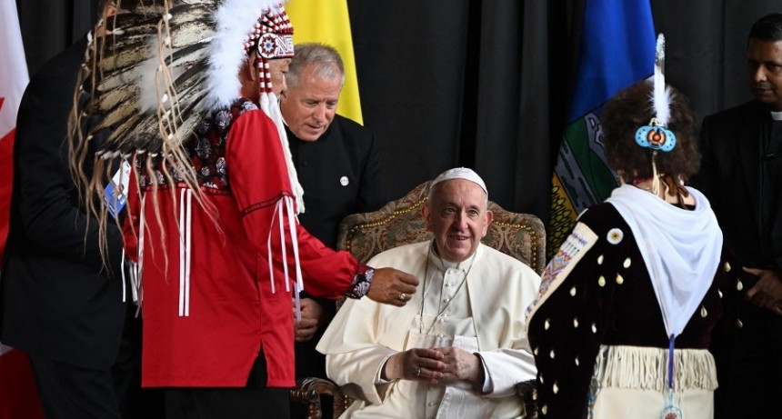  Canadá: el Papa pidió 
