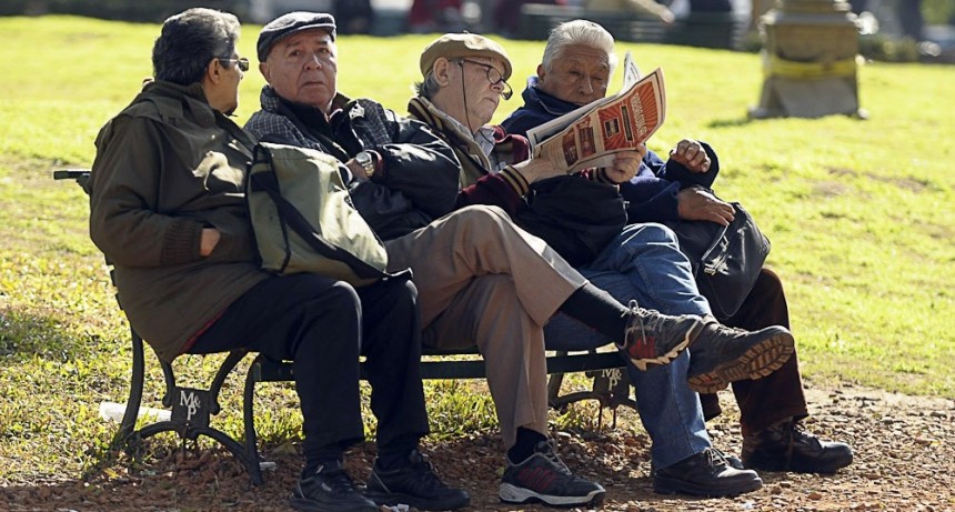  Dos de cada 10 personas tendrán más de 65 años en la Argentina de 2050 