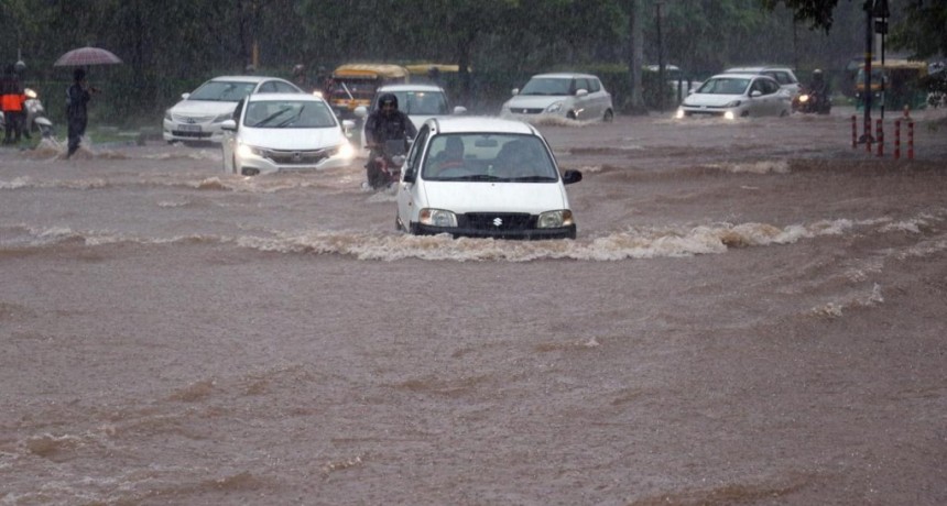  Sube a 29 la cantidad de muertos tras inundaciones y deslizamientos de tierra en India 