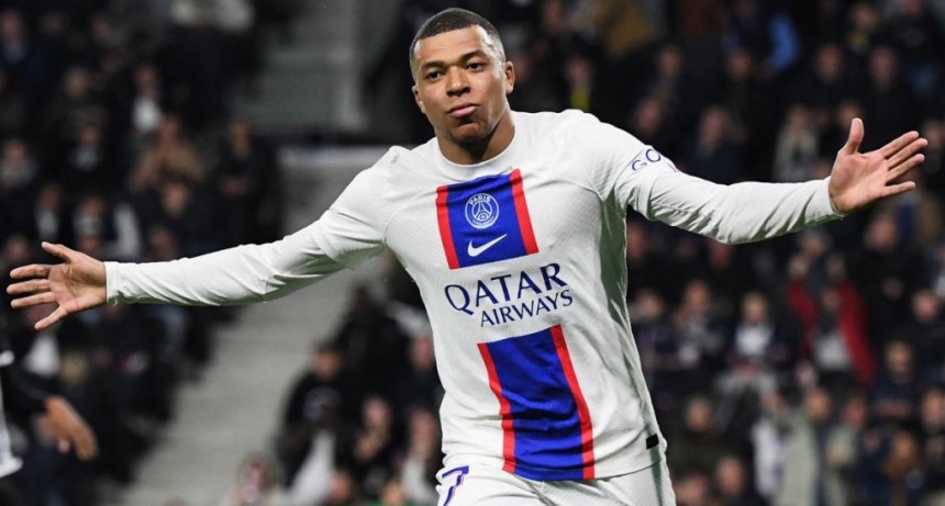  Mbappé regresa a entrenar con PSG y se espera una definición sobre su futuro 