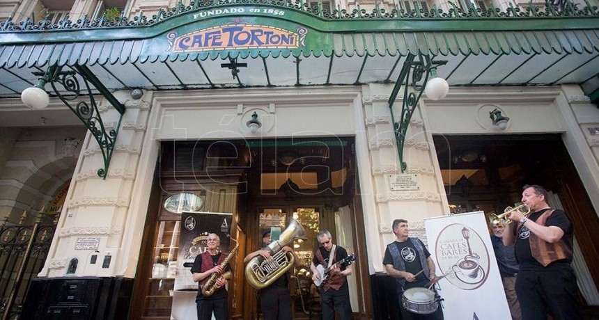  Presentaron la segunda edici&oacute;n de La Noche de los Bares Notables porte&ntilde;os 