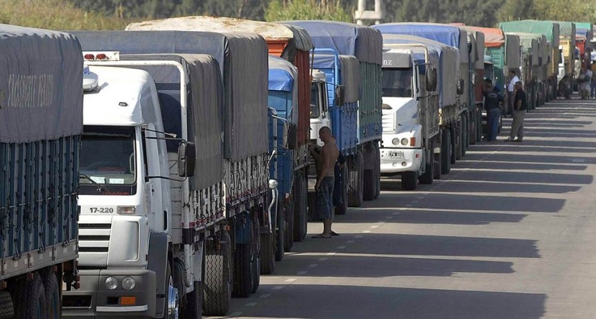  Cuáles son los horarios en los que estarán restringidos los camiones este fin de semana 