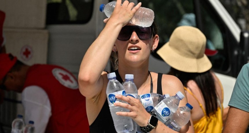  Grecia afronta la ola de calor más larga de su historia 