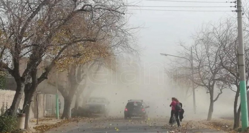  Vientos fuertes en el noreste y tormentas en la provincia de Buenos Aires 
