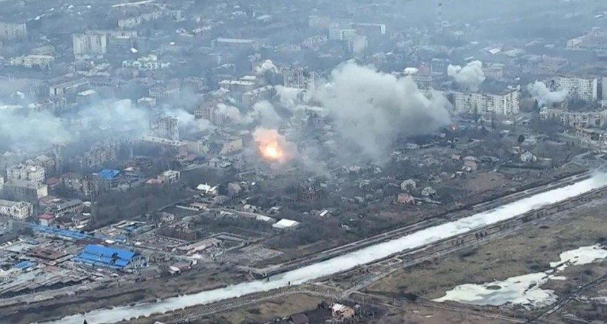  Un ataque ucraniano hizo estallar un depósito de municiones ruso en Crimea 