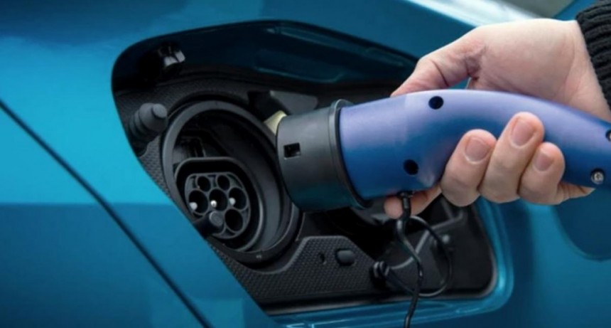  El patentamiento de vehículos eléctricos e híbridos aumentó 33,7% 