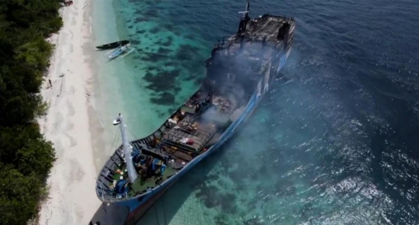 Veintitrés muertos y seis desaparecidos tras vuelco de un barco en Filipinas 