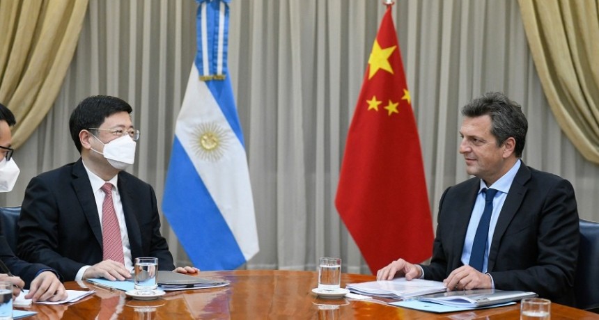  Massa y el embajador chino acordaron 