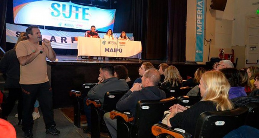  Mendoza: paro docente de 96 horas a la espera del resultado de paritarias 