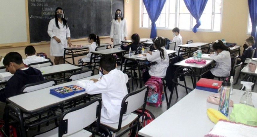  Ya rige la extensión horaria en 241 escuelas primarias de Formosa 