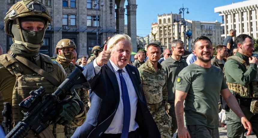  Boris Johnson visitó Kiev y anunció nueva ayuda militar a Ucrania 