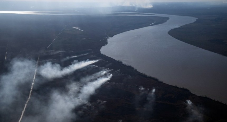  Fueron contenidos los incendios en las islas frente al Gran Rosario 
