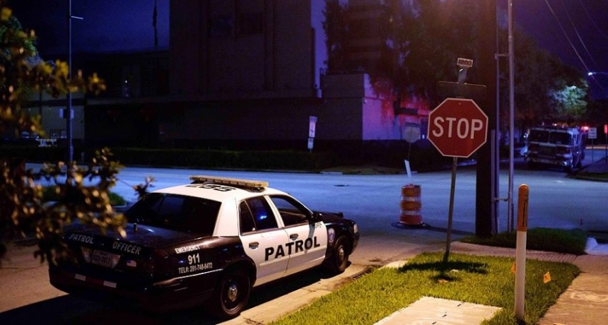  Prendió fuego un edificio, mató a tres ocupantes y luego la policía lo abatió 