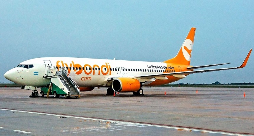  Un hombre se descompensó en pleno vuelo y falleció tras aterrizar en Neuquén 