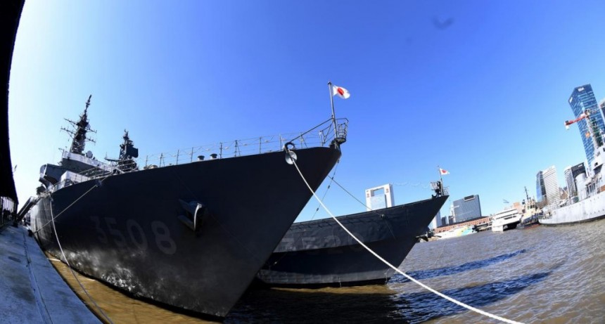  Dos buques japoneses en viaje de instrucción podrán visitarse en Puerto Madero 