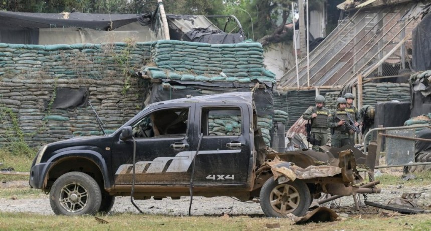  Un atentado con coche bomba mató a cuatro policías en Colombia 