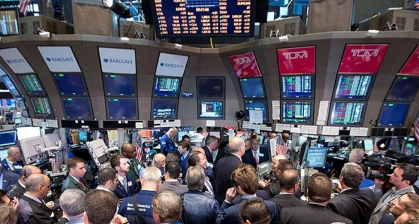  Incertidumbre de inversores en Wall Street tras los resultados de las PASO 