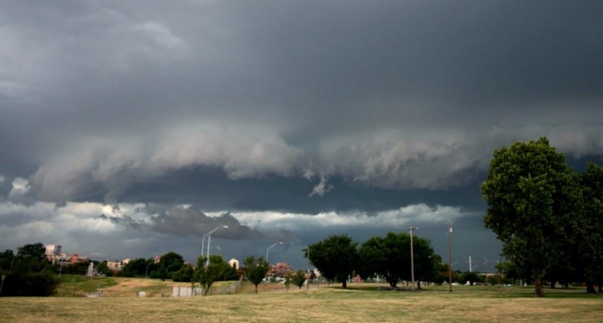  Alertas por viento Zonda, lluvias y nevadas en centro-oeste y por tormentas en el AMBA 