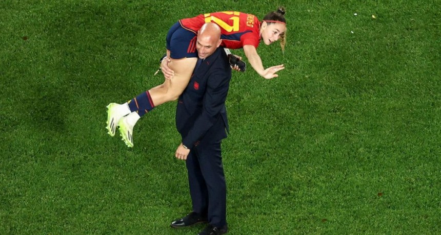  La FIFA suspendió al español Luis Rubiales por los próximos 90 días 