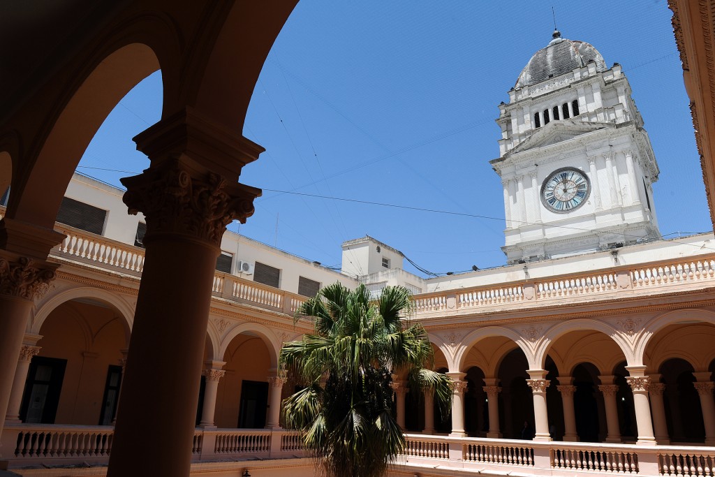 Se iniciará este martes el pago de haberes de septiembre a empleados y jubilados provinciales