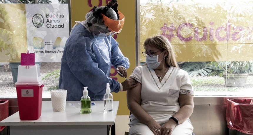 Quirós reconoció los avances en el plan de vacunación