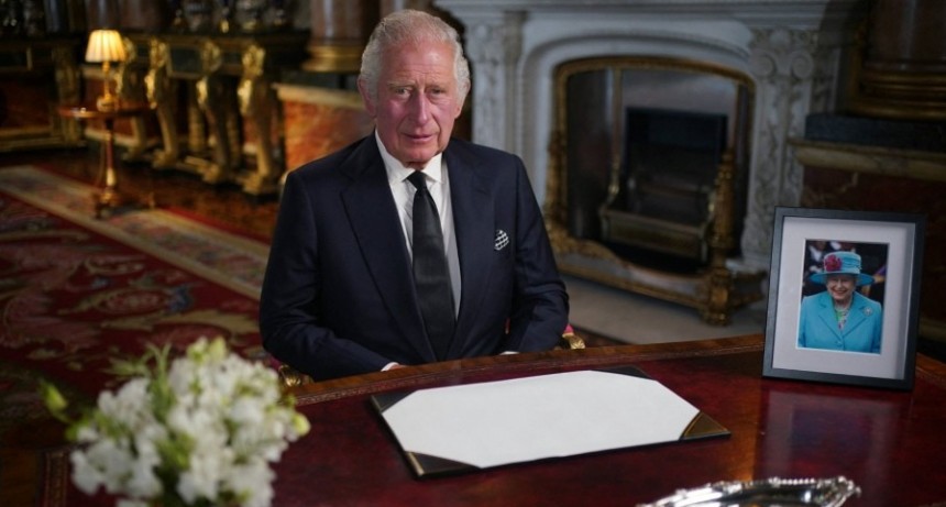  Carlos III fue proclamado oficialmente como el nuevo rey 