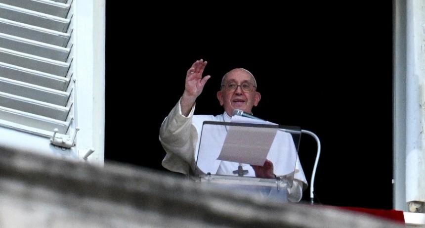  Francisco viaja a Kazajistán a pedir por paz y fraternidad 