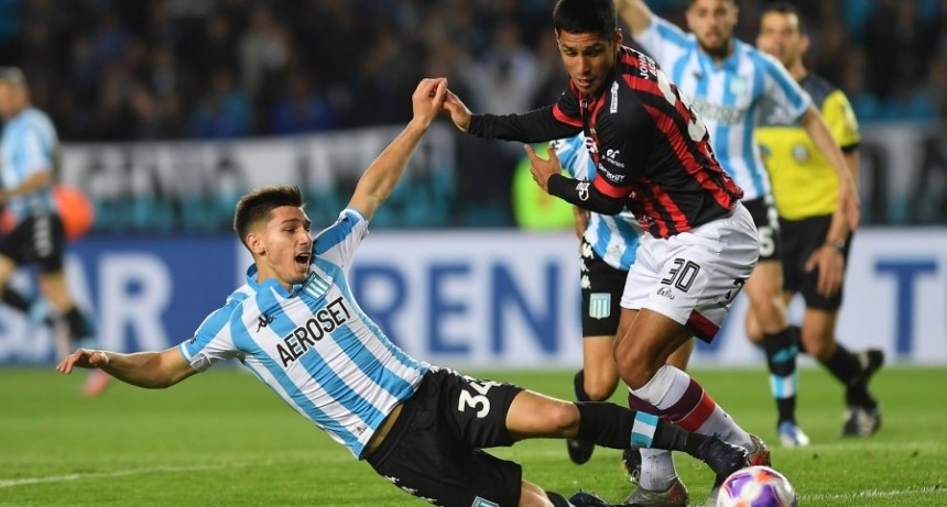  Racing superó a Patronato y no se baja de la pelea por el título 