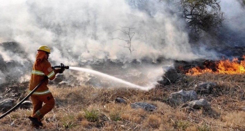  Ocho provincias registran focos activos de incendios forestales 