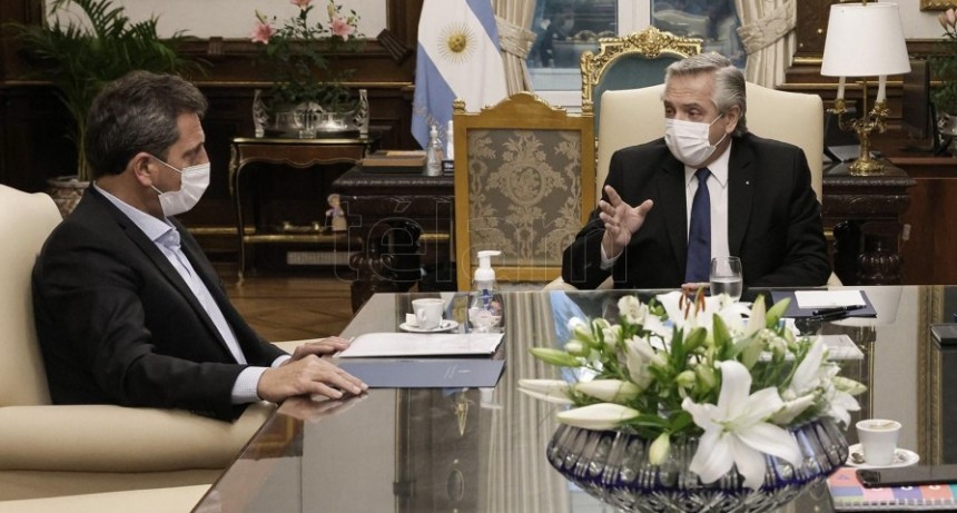  Economistas destacan el realismo de las metas de crecimiento y déficit previstas en el Presupuesto 2023 