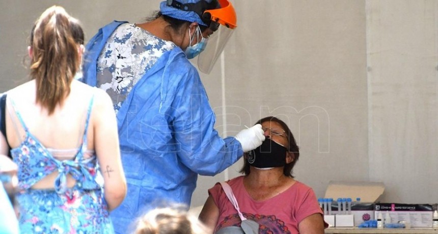  Hubo 6.175 contagios de coronavirus en el país, un 21,8% menos que la semana pasada 
