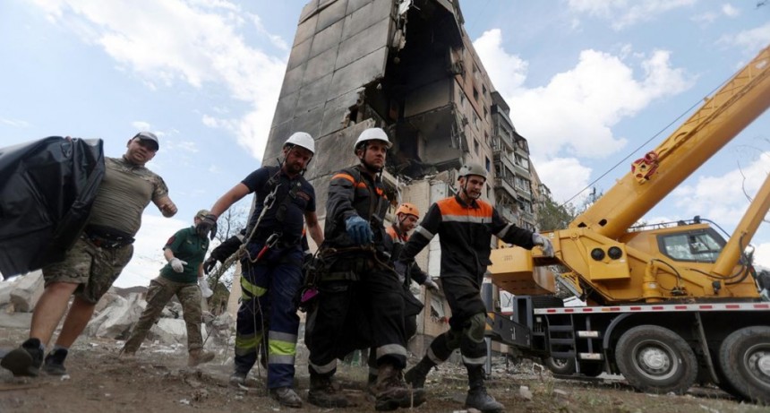  La vuelta a clases en la capital ucraniana estuvo marcada por las amenazas de bomba 