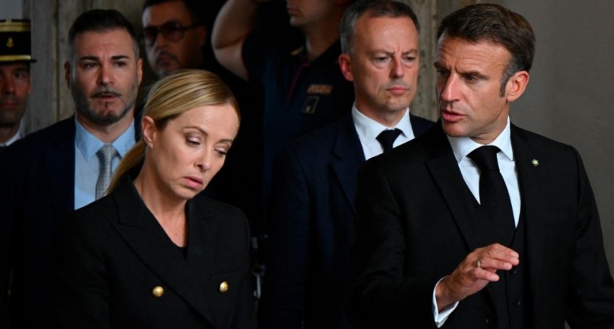  Macron y Meloni se reunieron para buscar 