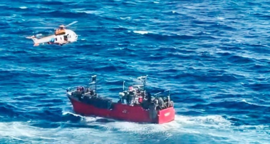  Evacuaron por aire a un tripulante de un buque pesquero con apendicitis 