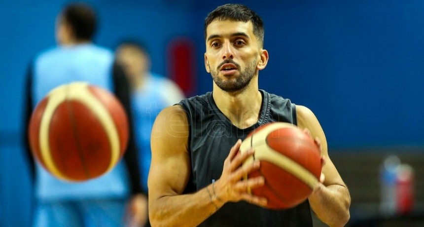  Facundo Campazzo llega a Dallas para firmar con los Mavericks 