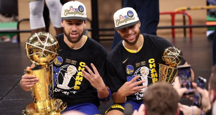  Comienza la NBA y el campeón Golden State Warriors juega ante Los Ángeles Lakers 