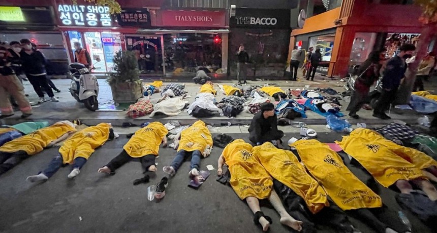  Al menos 120 muertos y 100 heridos por estampida en una fiesta de Halloween 