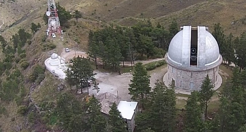  Hitos de la astronomía argentina: de fijar la hora oficial al estudio de rayos cósmicos 