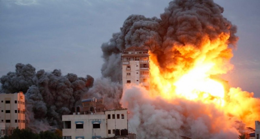  Al menos 140 personas murieron en la Franja de Gaza por nuevos bombardeos israelíes 