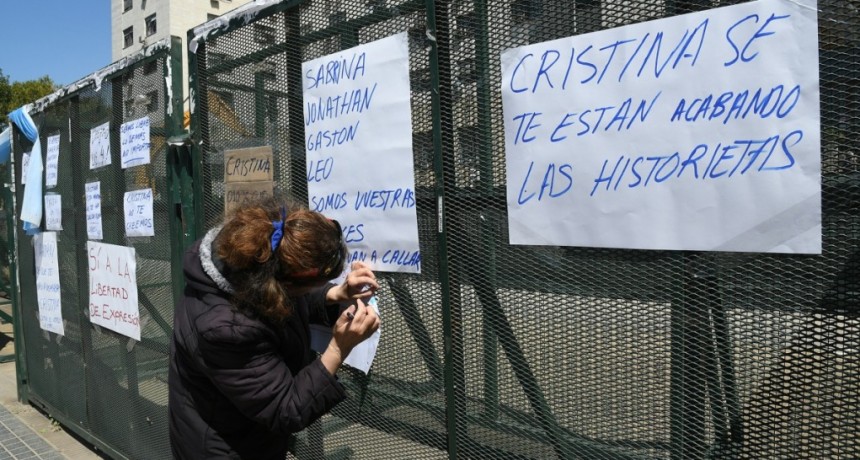  Los cuatro detenidos piden ser excarcelados y la querella de la Vicepresidenta se opone 